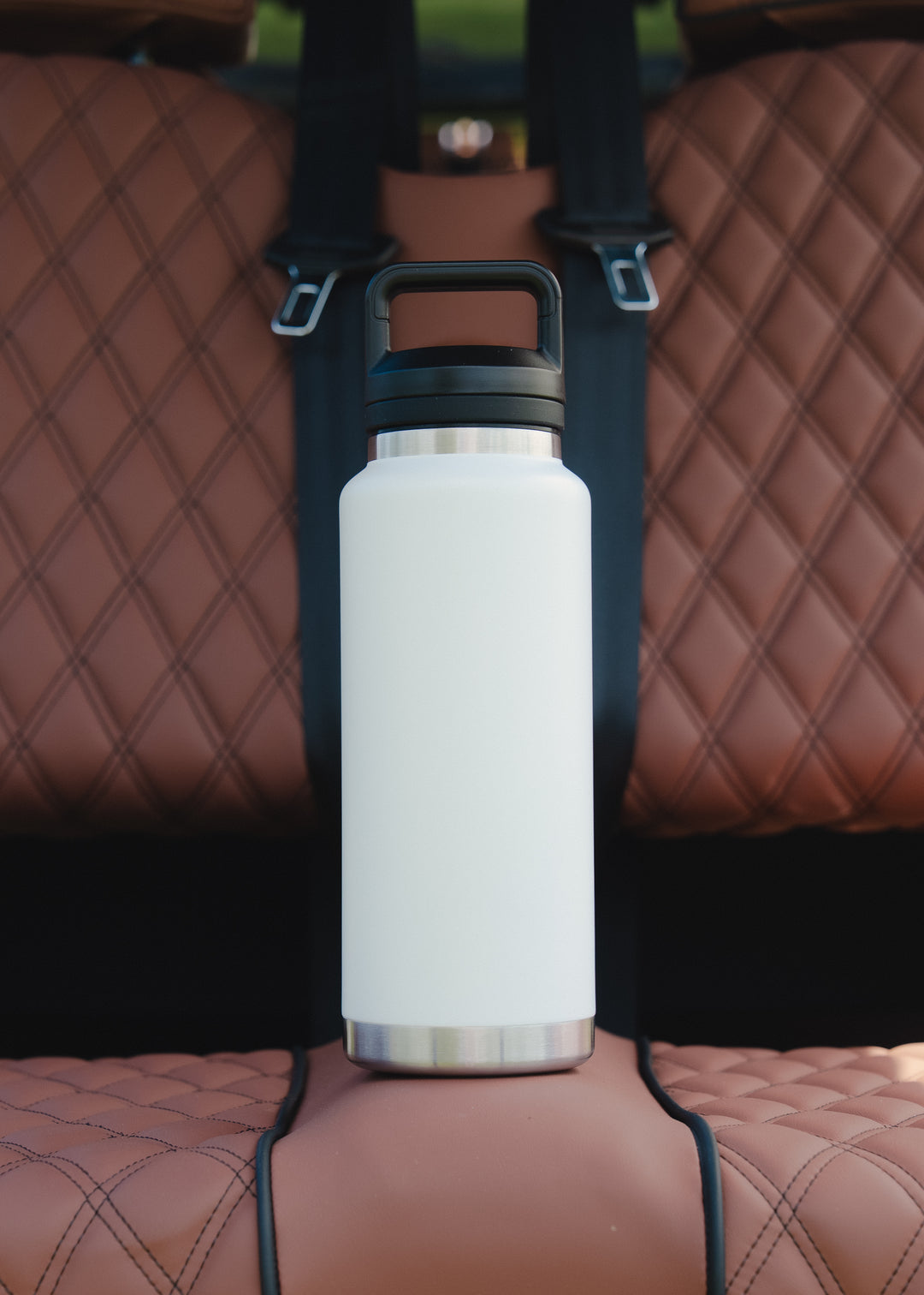 EA 36oz Vacuum Bottle