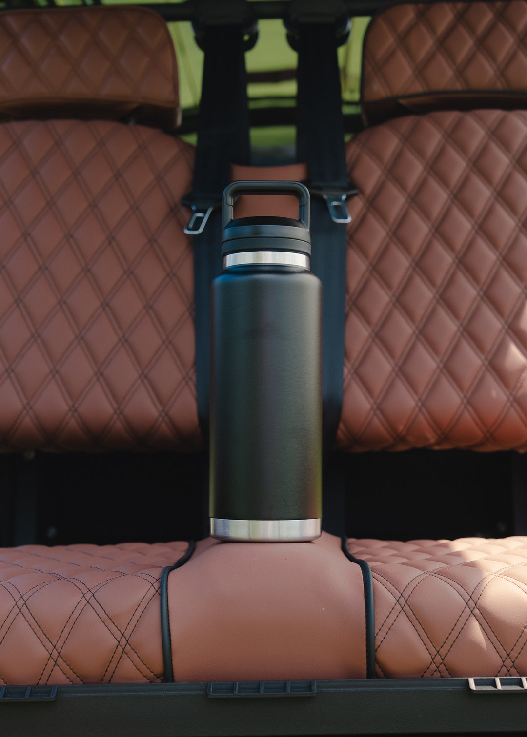 EA 36oz Vacuum Bottle